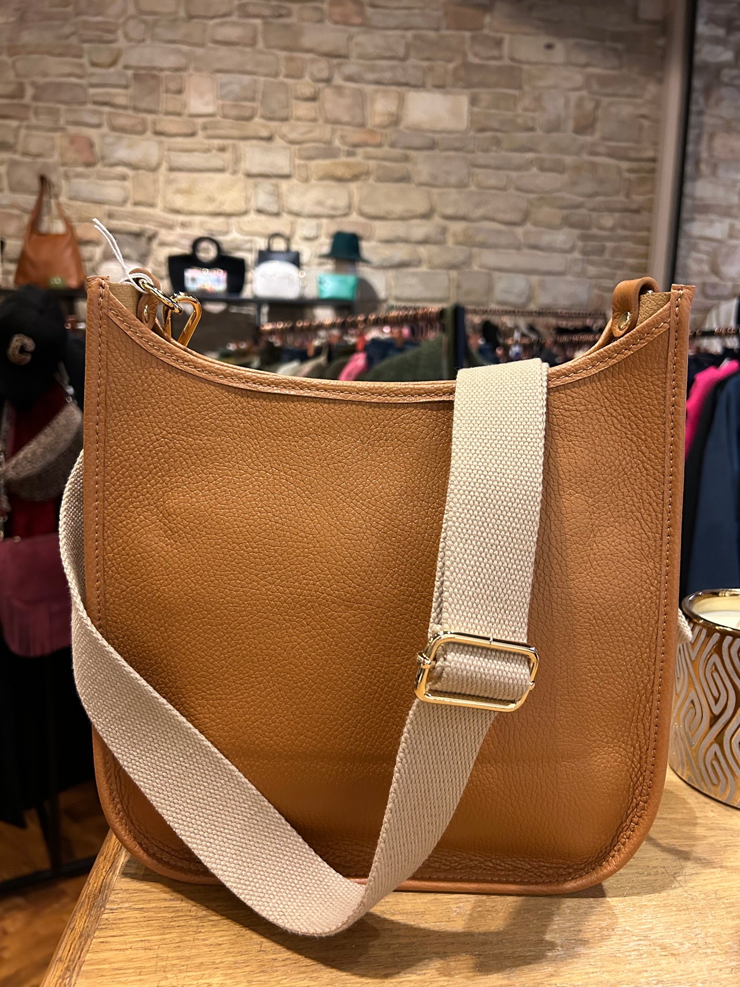 Sac Hector camel